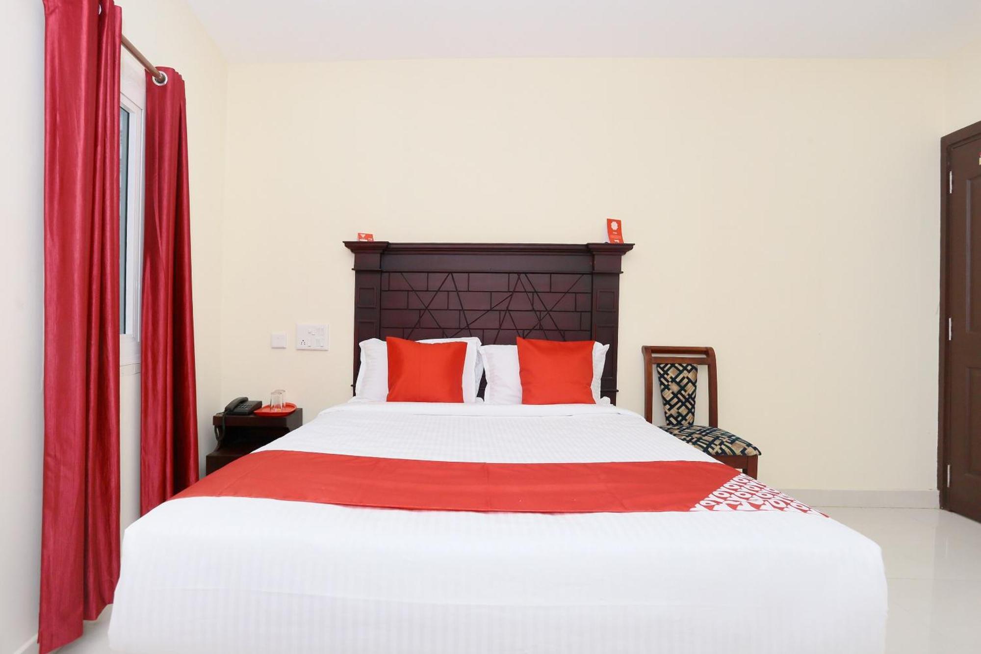 Hotel O Malabar Plaza Kochi Bagian luar foto