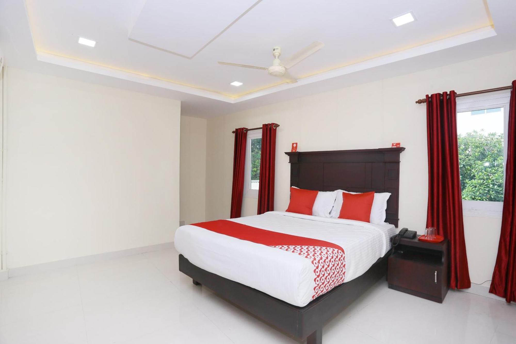 Hotel O Malabar Plaza Kochi Bagian luar foto