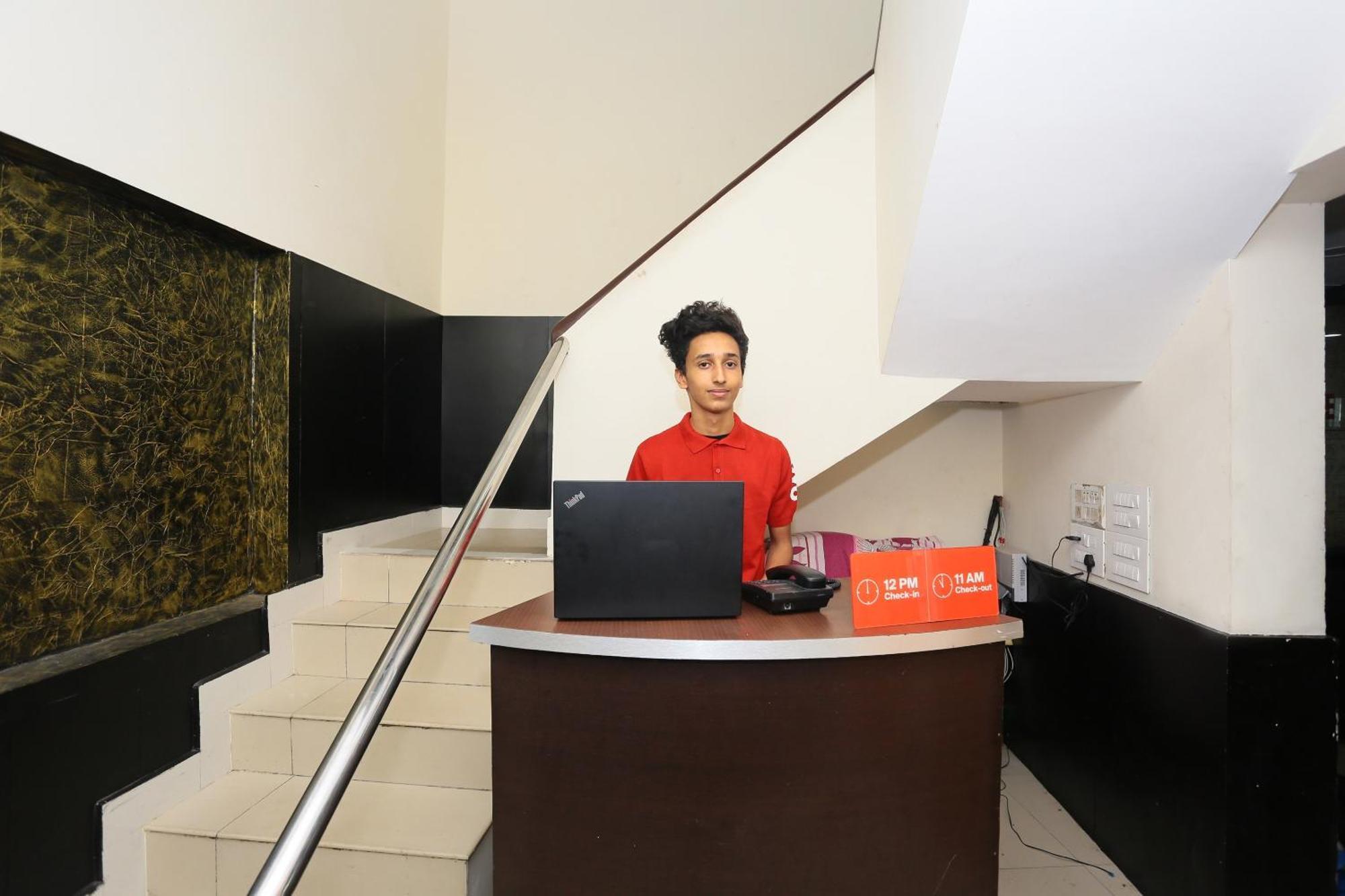 Hotel O Malabar Plaza Kochi Bagian luar foto